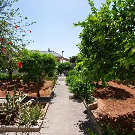 Maroby & Parking - Selection 3*