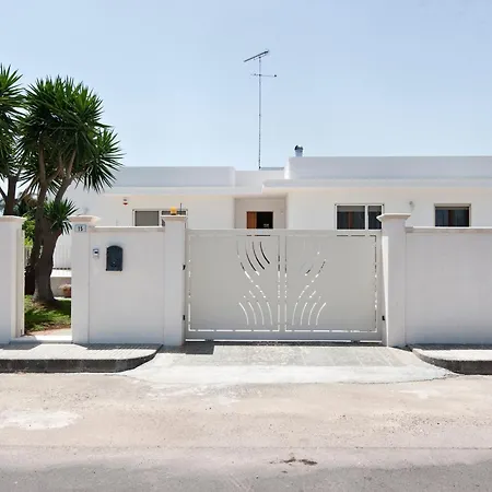 Guest house Maroby & Parking